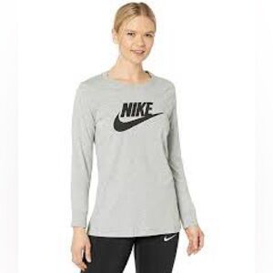 Nike Heather Gray Long Sleeve Tee